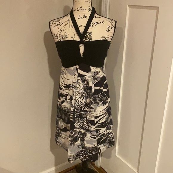 Bcbgmaxazria Dress Size 6 - Picture 1 of 10